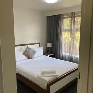 One-Bedroom Apartment Gipps